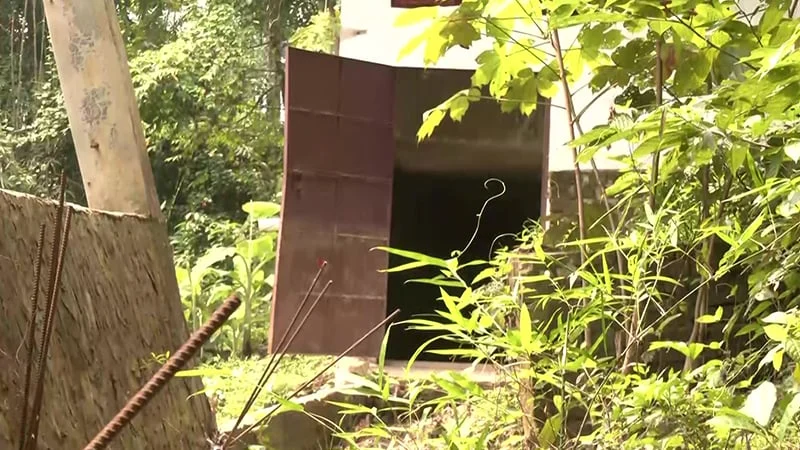 মাটির নিচে সাবেক এমপির জানালাবিহীন ‘আয়নাঘর’