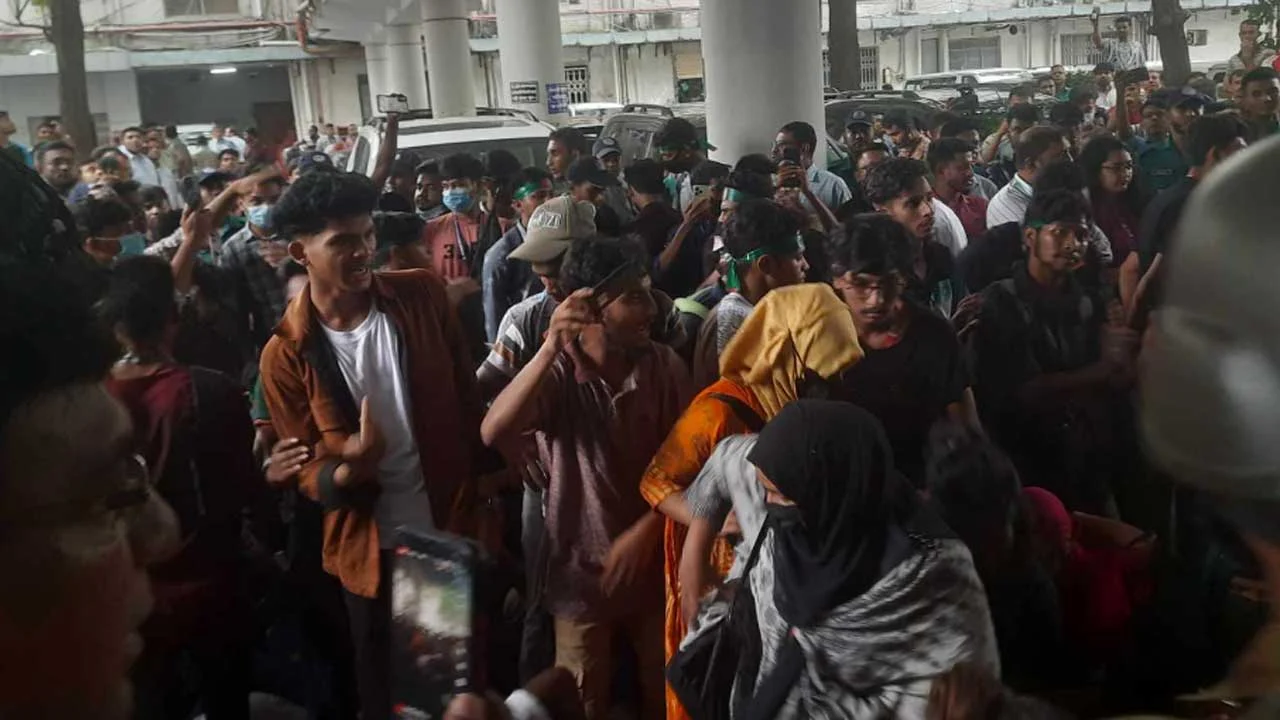 সচিবালয়ে নাশকতা, কারাগারে ২৬ শিক্ষার্থী