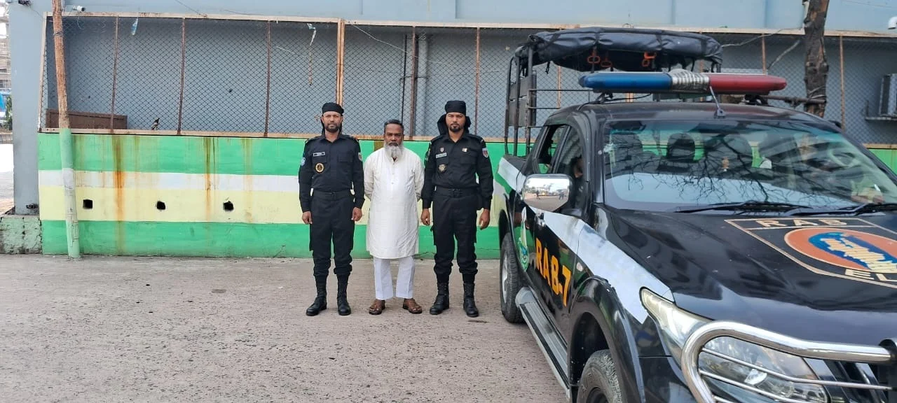 ওমান প্রবাসীর বাড়ি পোড়ানো মামলায় বিএনপি নেতা গ্রেপ্তার