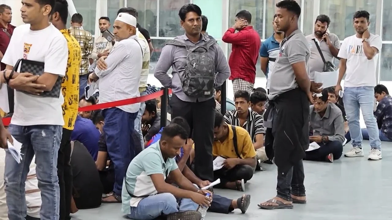 প্রবাসীদের মারধরের ঘটনায় হাইকমিশনের দুঃখ প্রকাশ