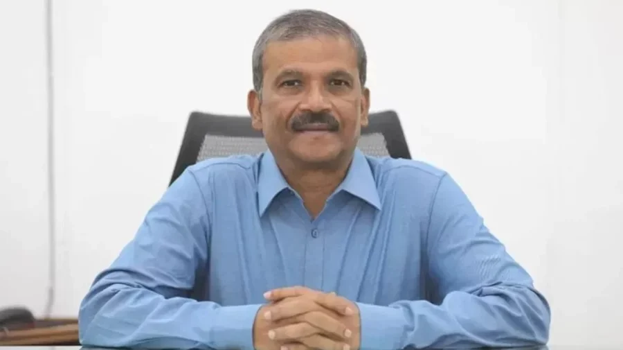 প্রবাসীদের সুসংবাদ দিয়ে আসিফ নজরুলের স্ট্যাটাস