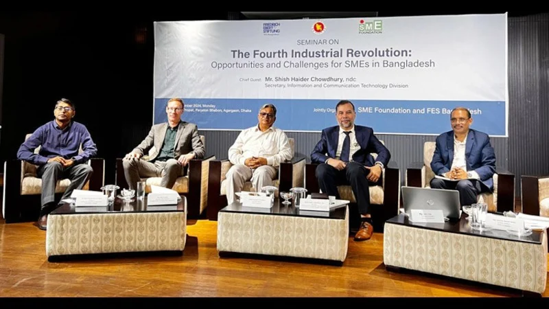 বাংলাদেশে চাকরি হারানোর শঙ্কায় ৫৪ লাখ কর্মী!