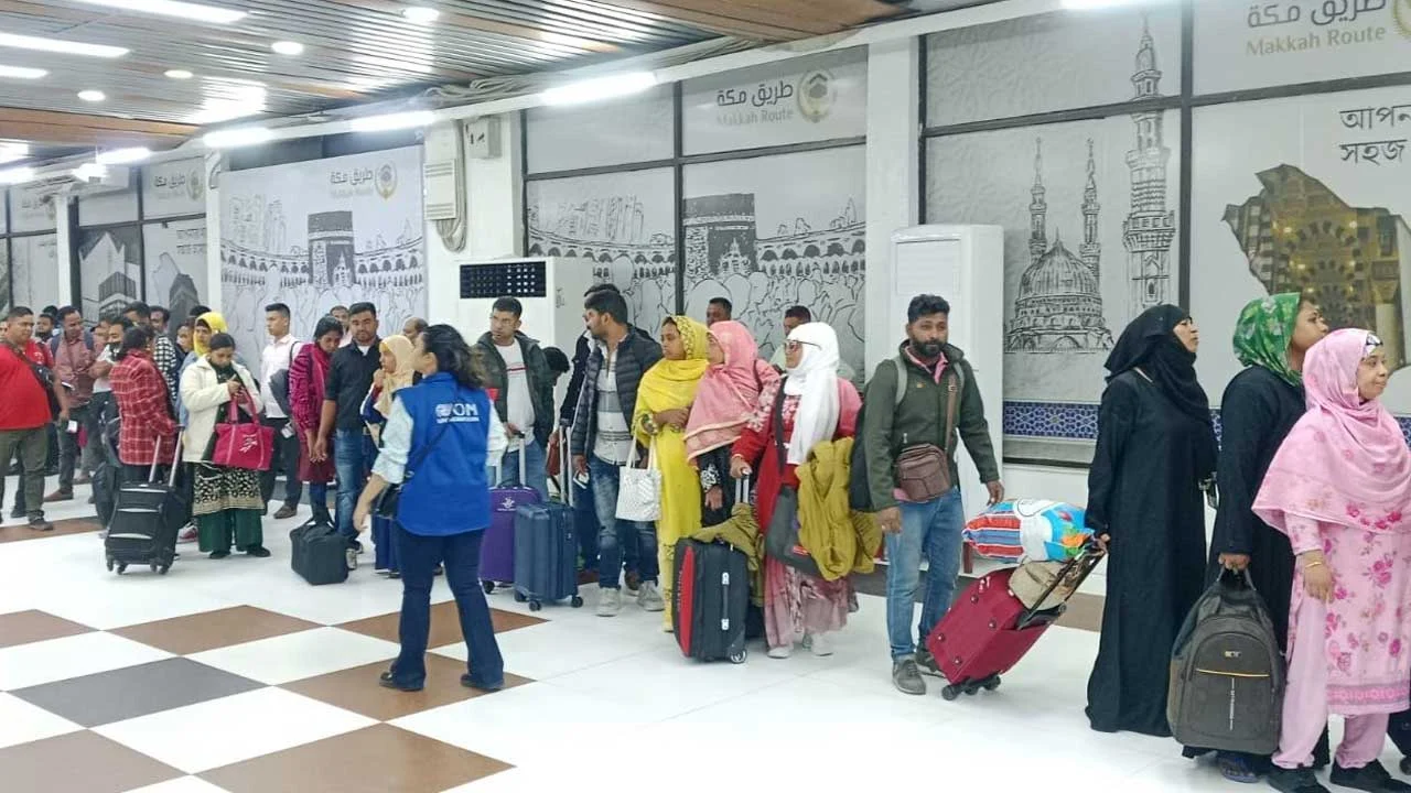 লেবানন থেকে মঙ্গলবার রাতে দেশে ফিরবেন ৩২ জন