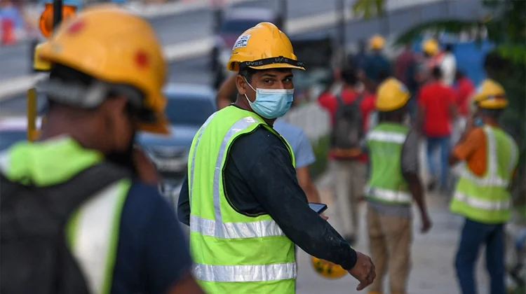 প্রতিদিন ৪-৬ হাজার কর্মী নিচ্ছে সৌদি আরব