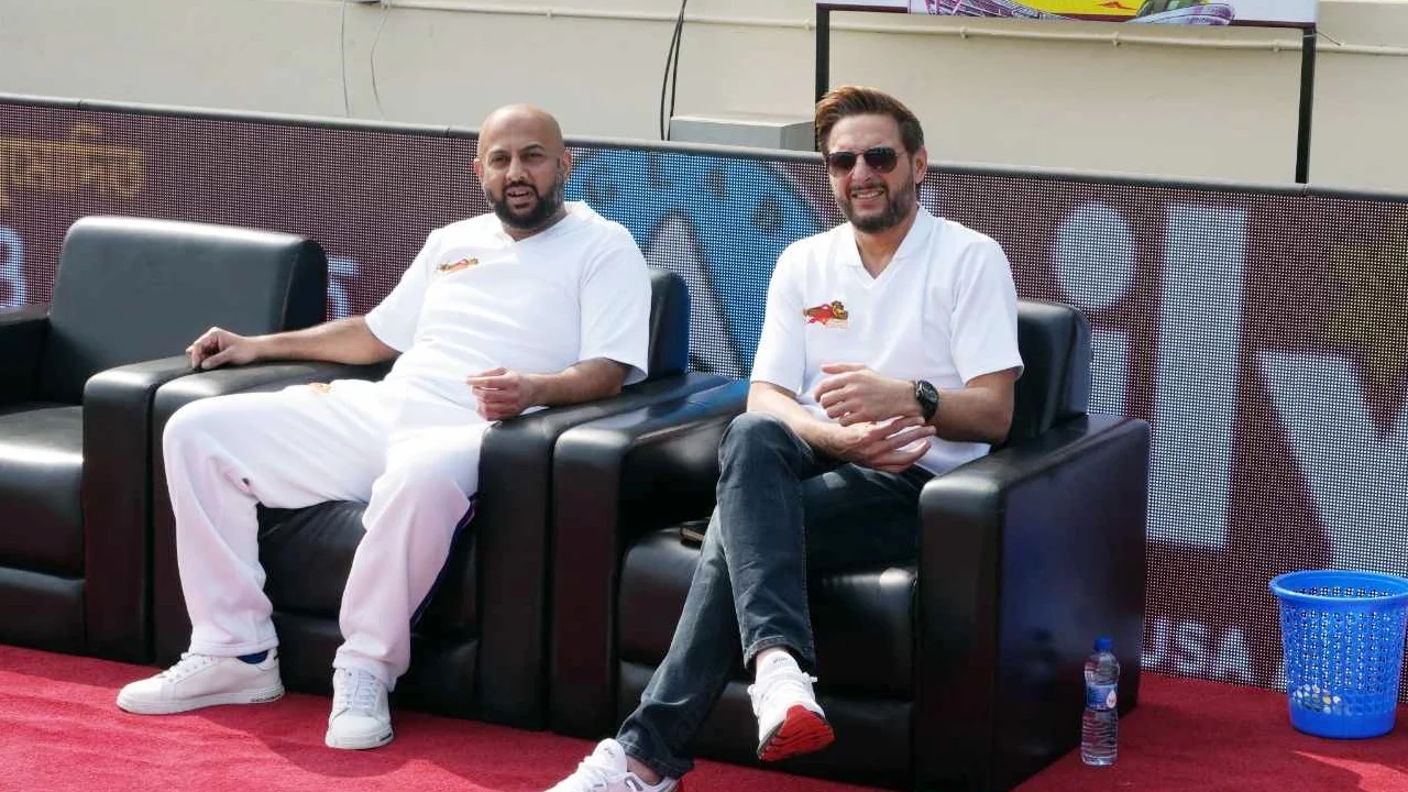 বাংলাদেশকে নিজের ‘দ্বিতীয় বাড়ি’ বললেন শহীদ আফ্রিদি