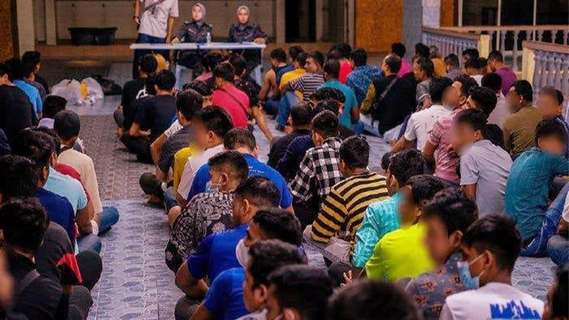 মালয়েশিয়ায় বাংলাদেশিসহ ১৩৮ প্রবাসী আটক