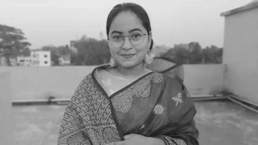 মোবাইলে তালাক দেবে শুনে স্ত্রীর আত্মহত্যা