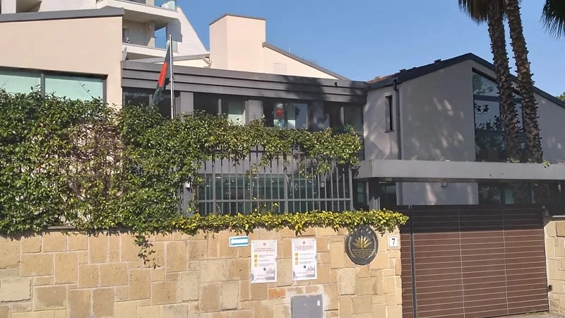 প্রবাসীদের সঙ্গে প্রতারণা, বাংলাদেশ দূতাবাসের সতর্কবার্তা