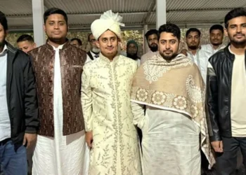 জানা গেল সারজিস আলমের স্ত্রীর পরিচয়